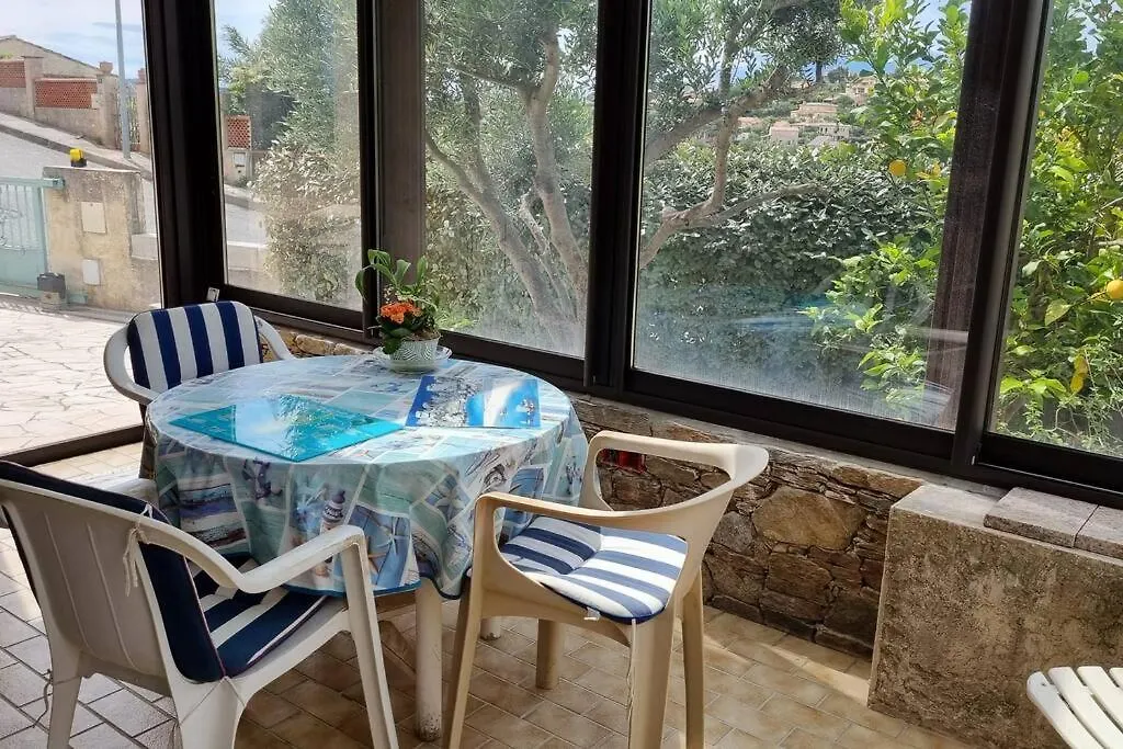 Maison Rez De Jardin 2 A 4 Personnes Le Lavandou Holiday home